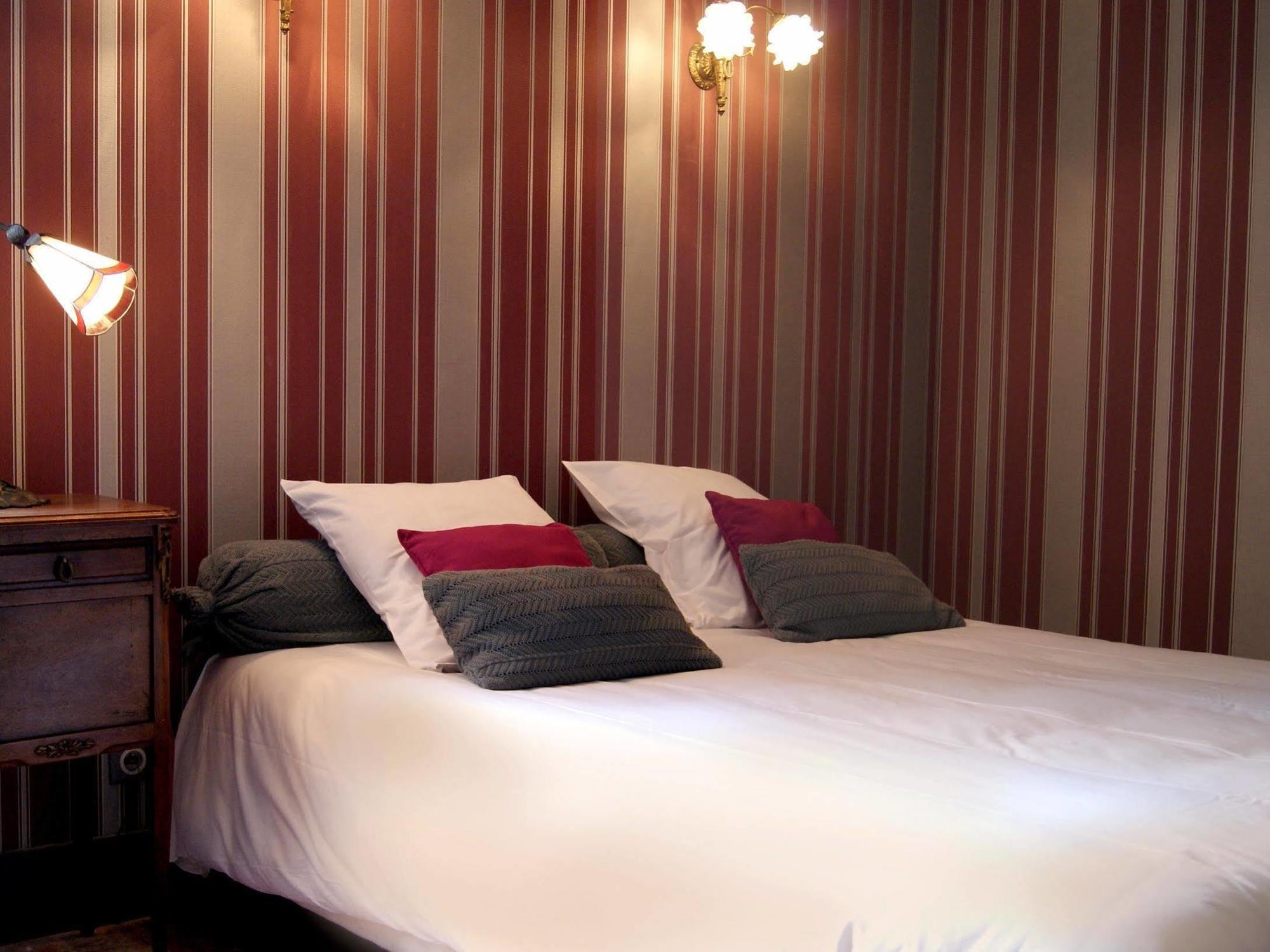 Logis Hotel - Restaurant La Marbrerie Caunes-Minervois Екстер'єр фото